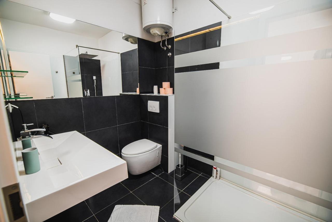 Downtown Park Apartments With Balcony Vodice Luaran gambar