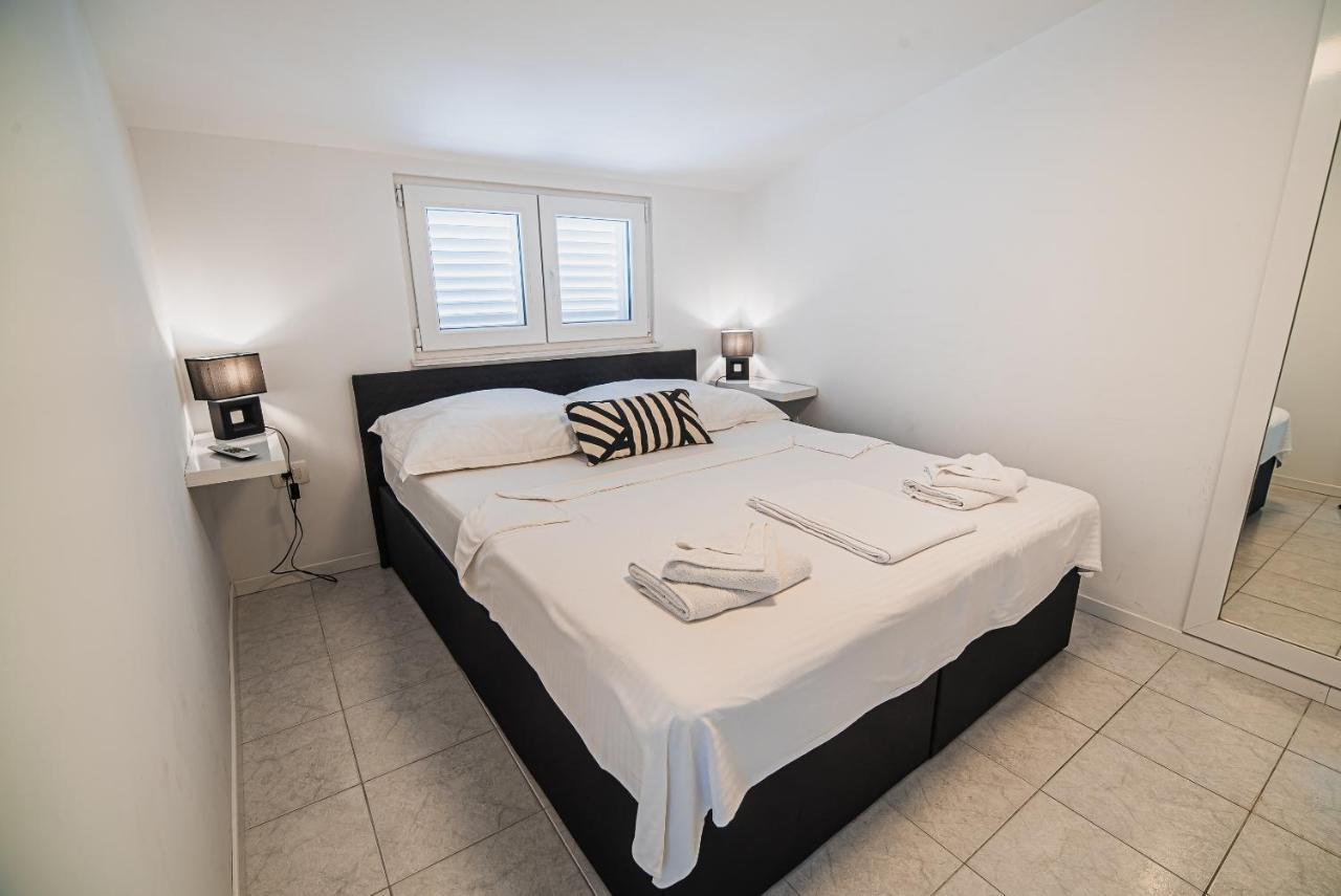 Downtown Park Apartments With Balcony Vodice Luaran gambar