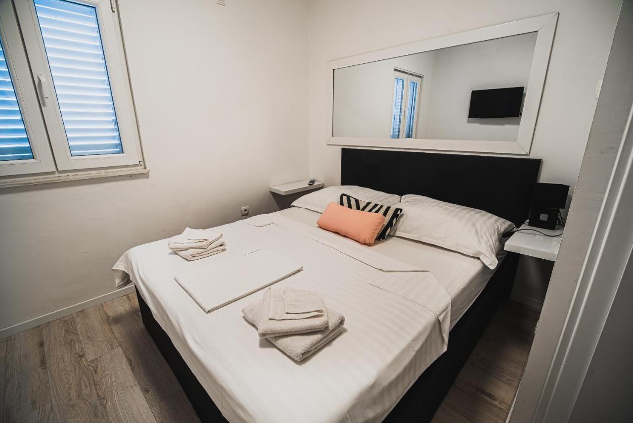 Downtown Park Apartments With Balcony Vodice Luaran gambar