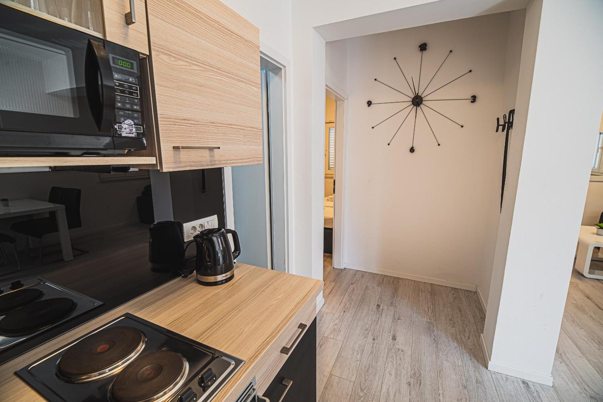 Downtown Park Apartments With Balcony Vodice Bilik gambar