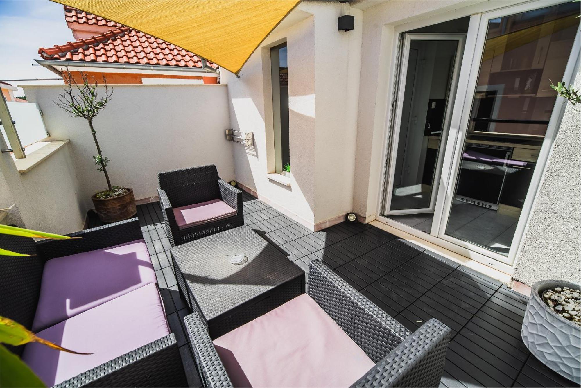 Downtown Park Apartments With Balcony Vodice Bilik gambar